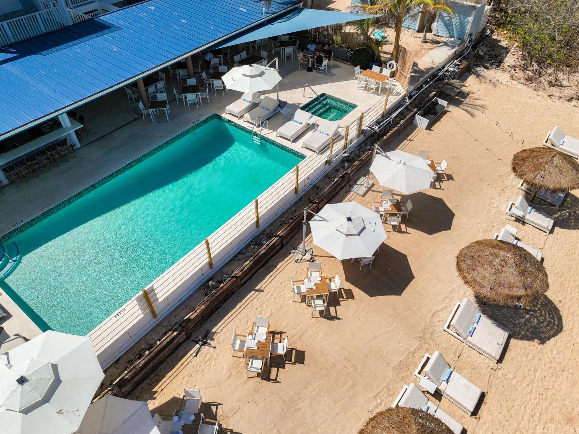 Cobalt Coast Resort West Bay Eksteriør billede