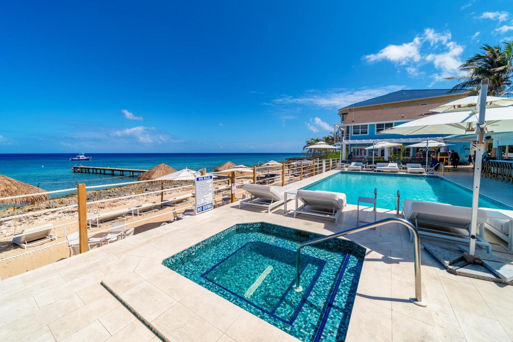 Cobalt Coast Resort West Bay Eksteriør billede